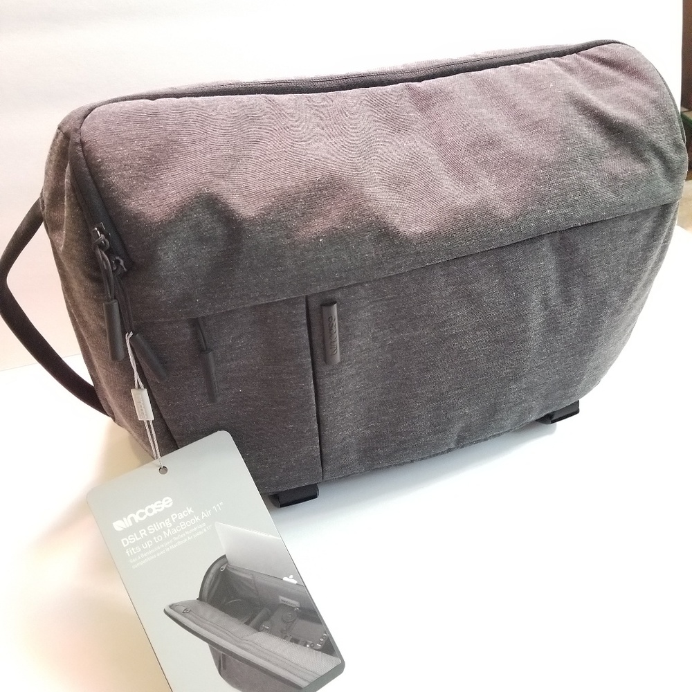 NWT InCase DSLR sling pack / Camera bag